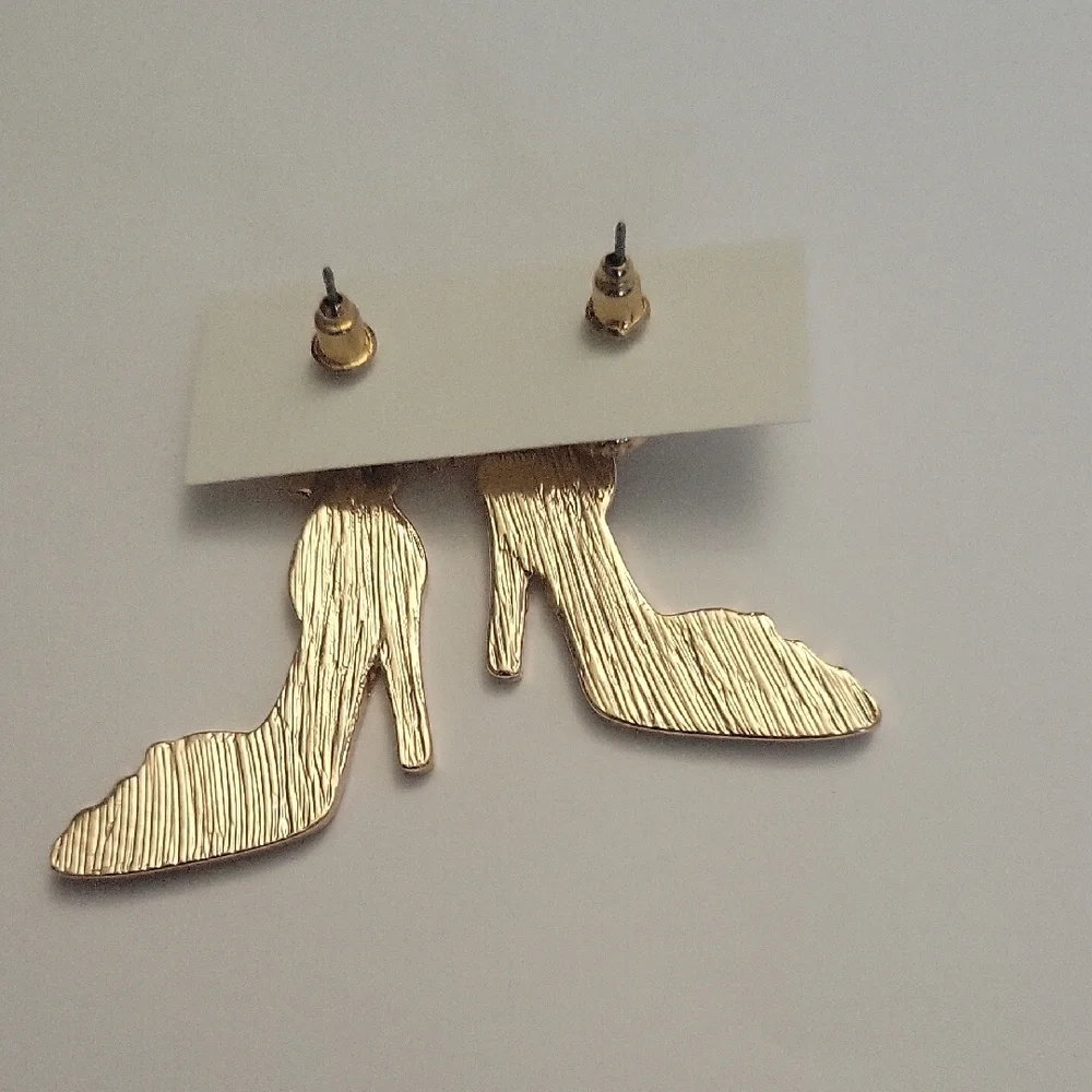 High Heel Shoes and Bow Earrings Gold and Silver - Picture 8 of 11